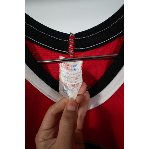 "Retail" Vintage CCM Chicago Blackhawks NHL Ice Hockey Long Sleeve Jersey Shirt Medium