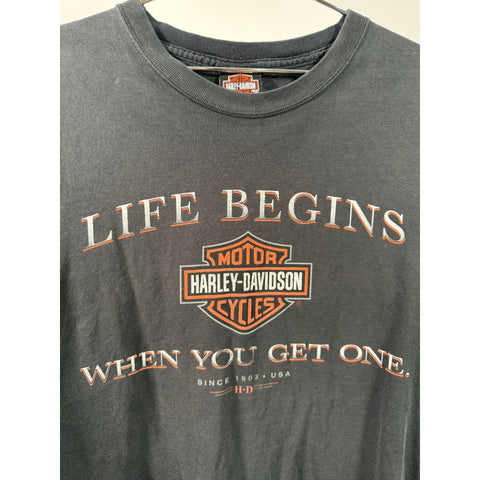 "Retail" Vintage Harley-Davidson Denny's Springfield, Missouri Graphic Tee Shirt Black