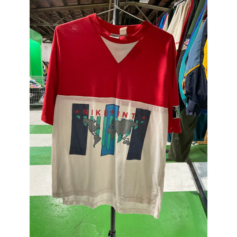 Best Red and White Classic Casual Shirt Size Large – Bold Two-Tone Everyday Wear
