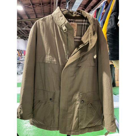 Burberrys Brown Jacket – Timeless Luxury Outerwear with Classic British Elegance