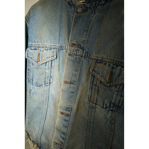 "Retail"  Vintage Harley Davidson Eagle Print Distressed Denim Trucker Jacket Blue